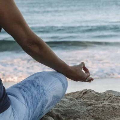 Feminin Yoga - Nærende bevægelse for krop og sjæl